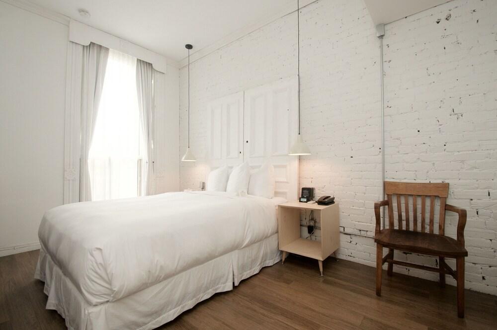Ambrose House & Cafe - Self Check-In Guesthouse Montreal Bagian luar foto