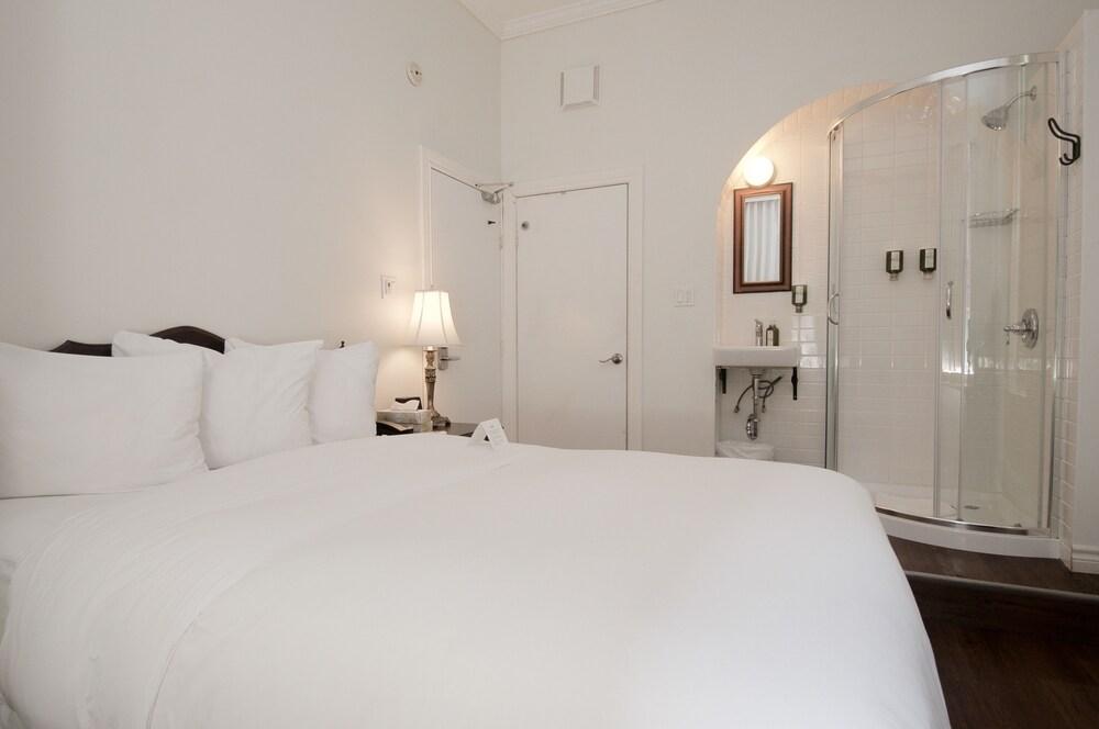 Ambrose House & Cafe - Self Check-In Guesthouse Montreal Bagian luar foto