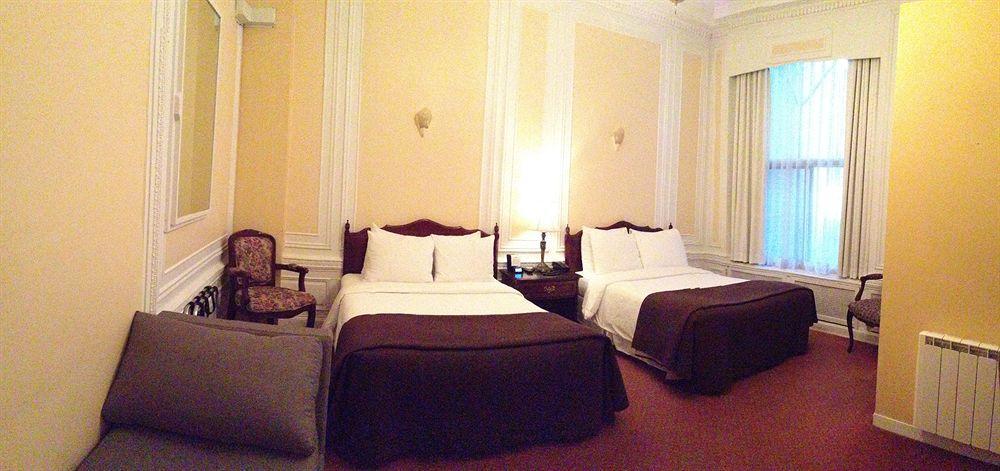 Ambrose House & Cafe - Self Check-In Guesthouse Montreal Bagian luar foto