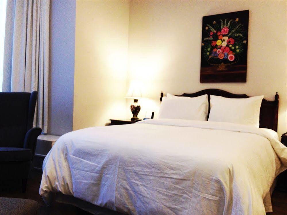 Ambrose House & Cafe - Self Check-In Guesthouse Montreal Bagian luar foto